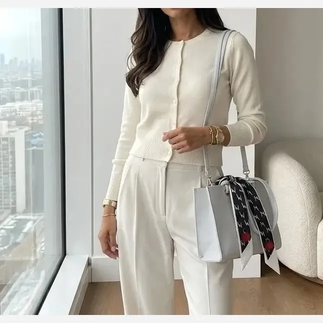 کیف زنانه چرم مصنوعی اسپرت و روزمره با بند بلند - Image 6