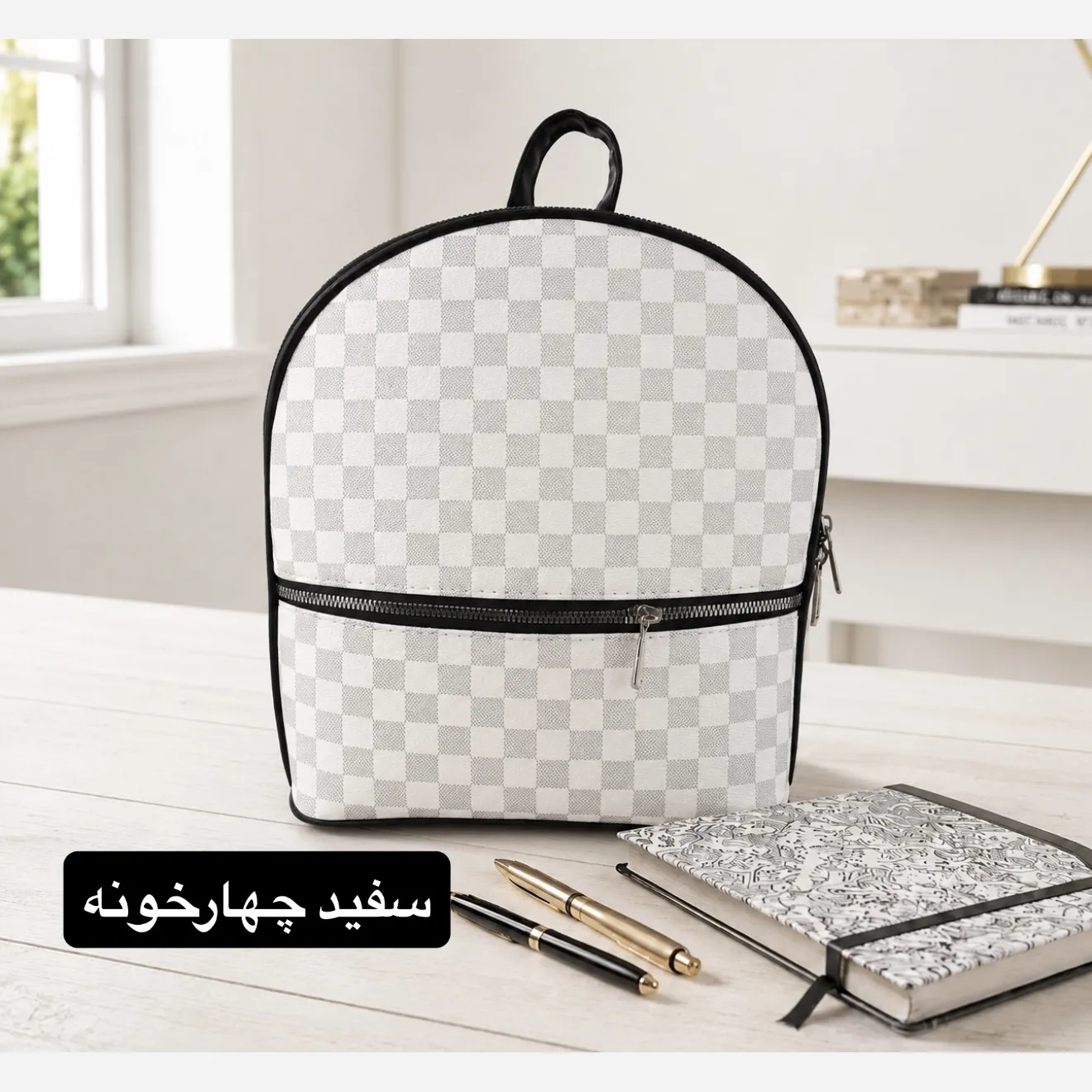 کوله پشتی چرم مصنوعی اسپرت و روزمره ابعاد 30 در 25 سانتیمتر - Image 10