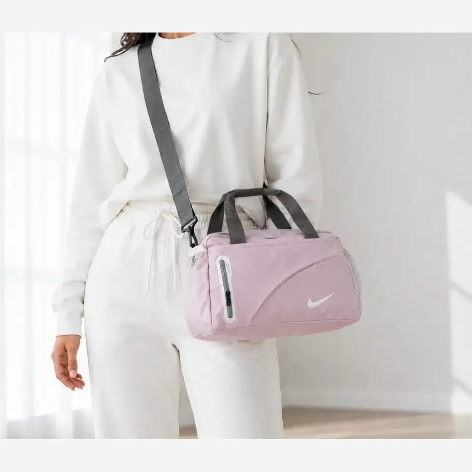 ساک مسافرتی و ورزشی پارچه ای بنددار ابعاد 35x25x20 سانتیمتر - Image 8