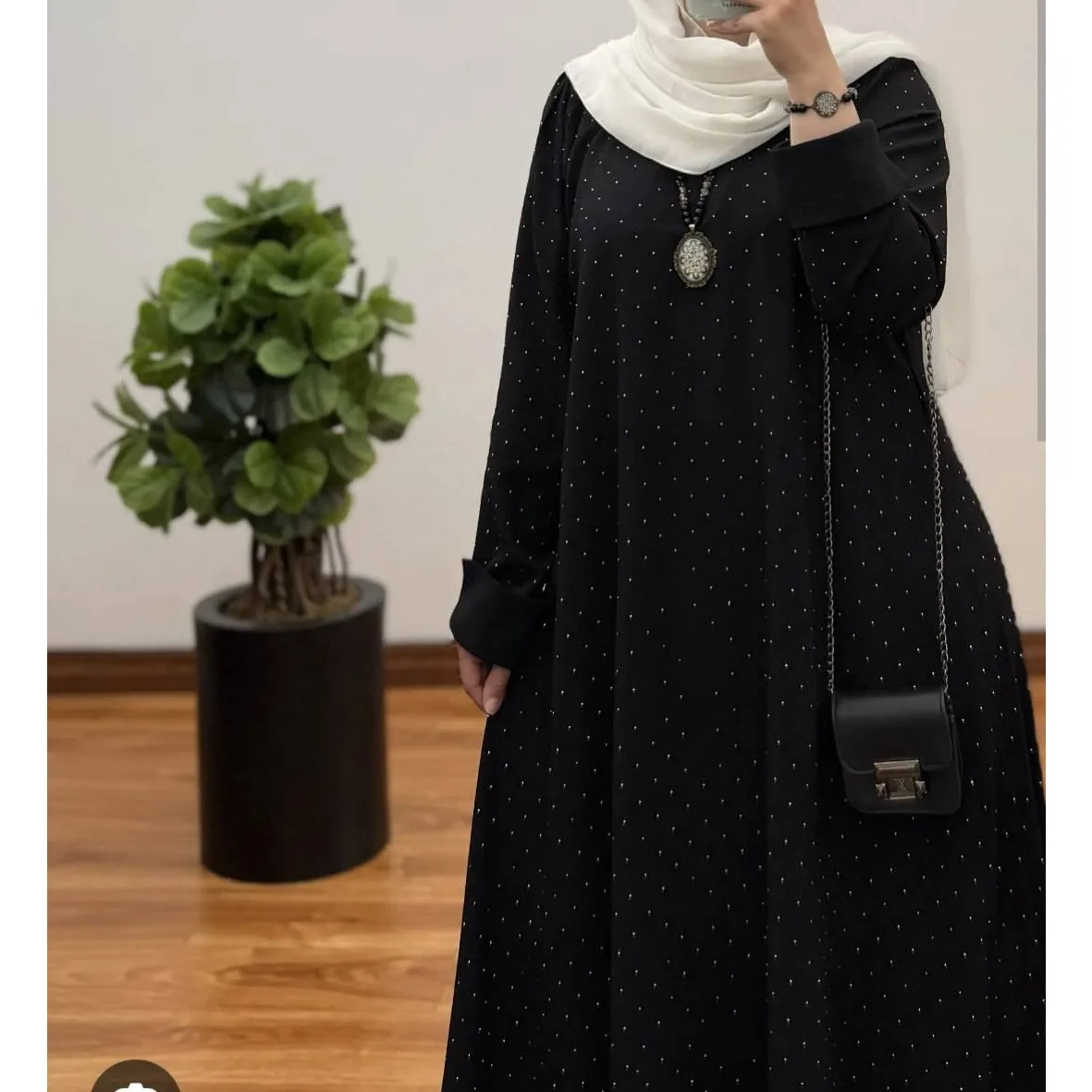 کفتان بلند زنانه کرسپو نگین دار مشکی فری سایز مدل گیسو - Image 4